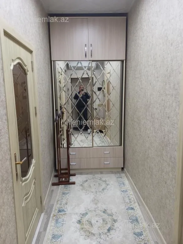 Satılır 2 otaqlı köhnə tikili 60 m²