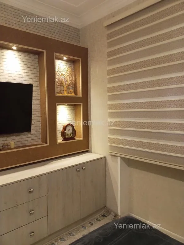 Satılır 2 otaqlı köhnə tikili 60 m²
