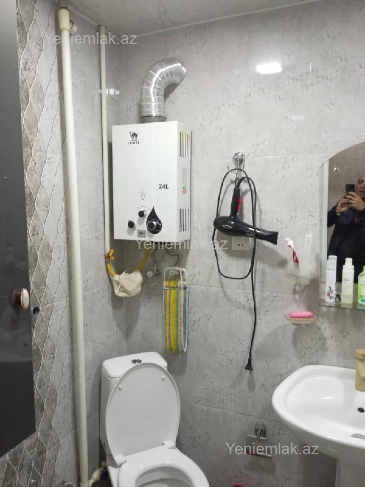 Satılır 2 otaqlı köhnə tikili 60 m²