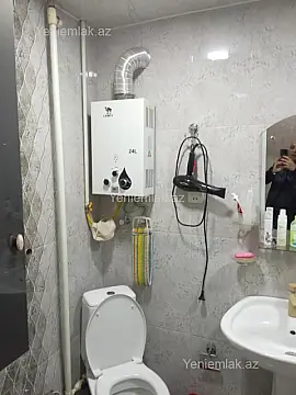 Satılır 2 otaqlı köhnə tikili 60 m²