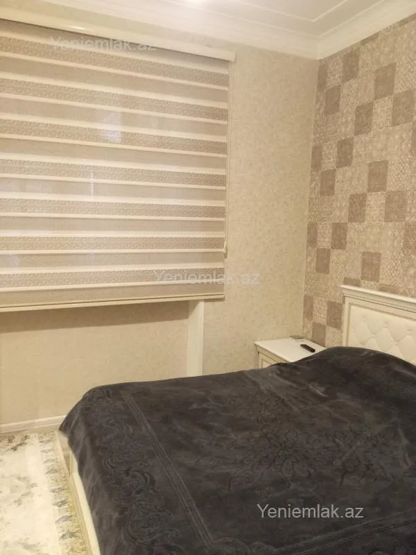 Satılır 2 otaqlı köhnə tikili 60 m²