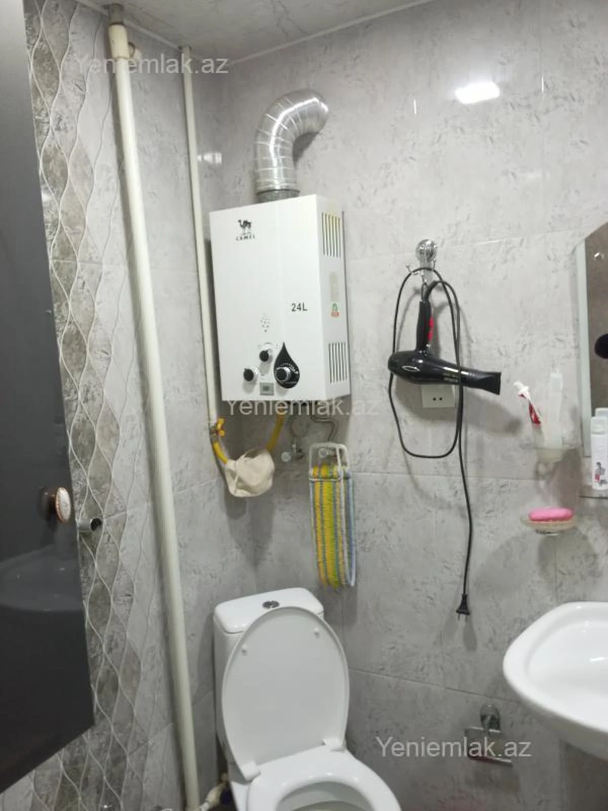 Satılır 2 otaqlı köhnə tikili 60 m²