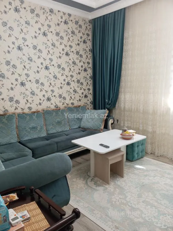 Satılır 2 otaqlı köhnə tikili 60 m²
