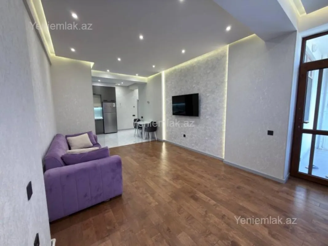 Satılır 3 otaqlı yeni tikili 105 m²