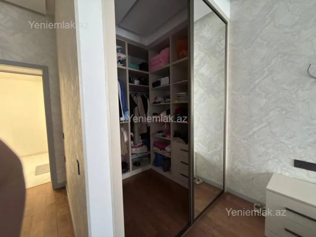 Satılır 3 otaqlı yeni tikili 105 m²