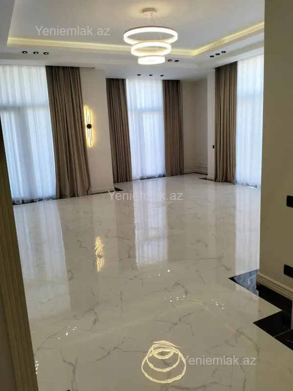 Satılır 3 otaqlı yeni tikili 132 m²