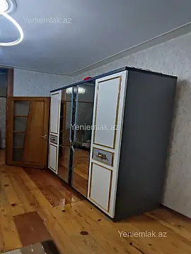 Satılır 3 otaqlı köhnə tikili 90 m²