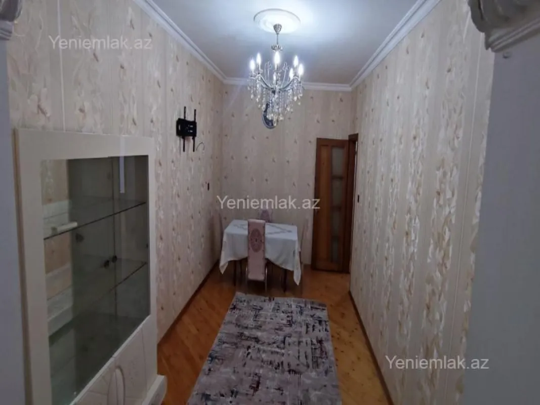 Satılır 3 otaqlı köhnə tikili 90 m²