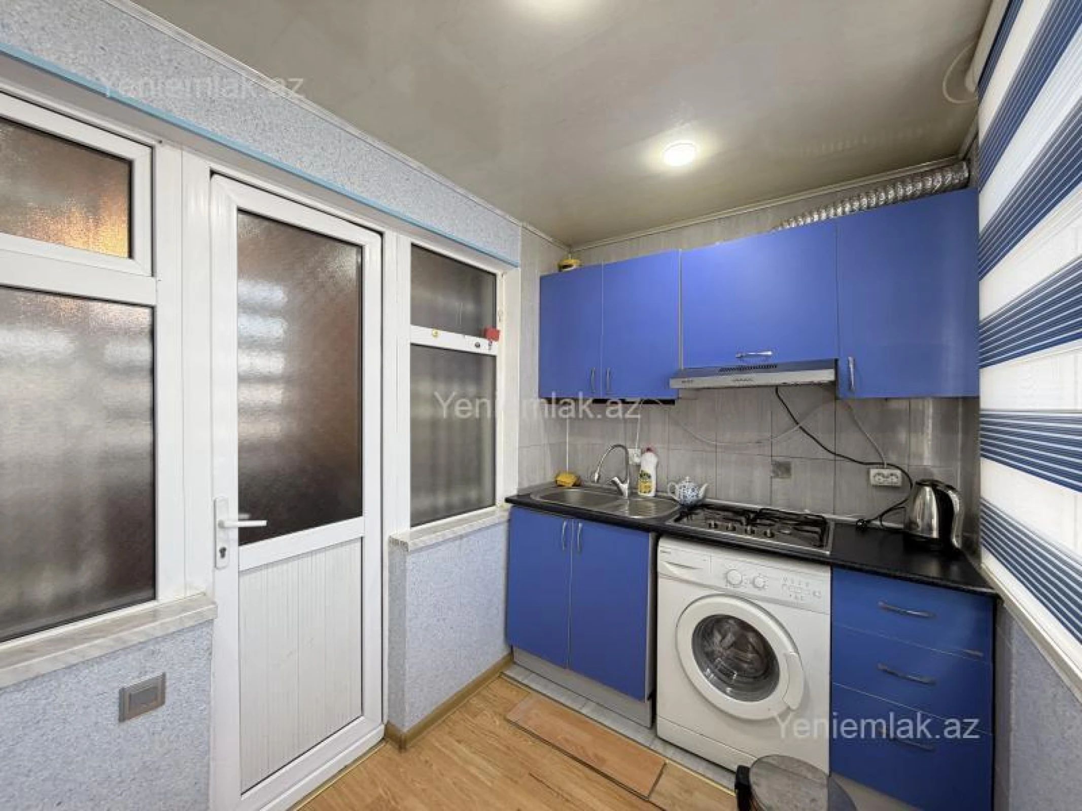 Satılır 3 otaqlı köhnə tikili 60 m²