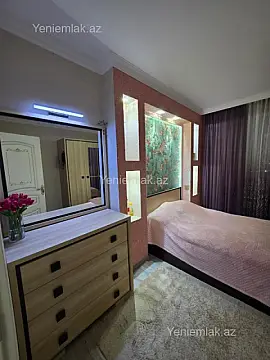 Satılır 5 otaqlı köhnə tikili 110 m²