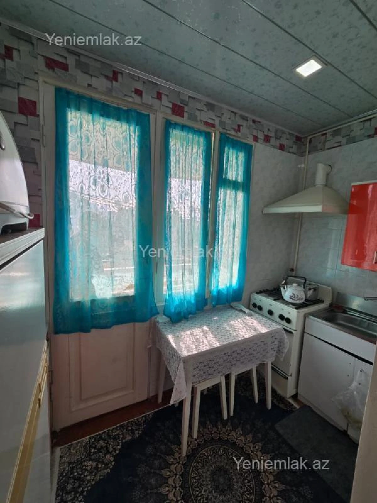 Satılır 2 otaqlı köhnə tikili 60 m²