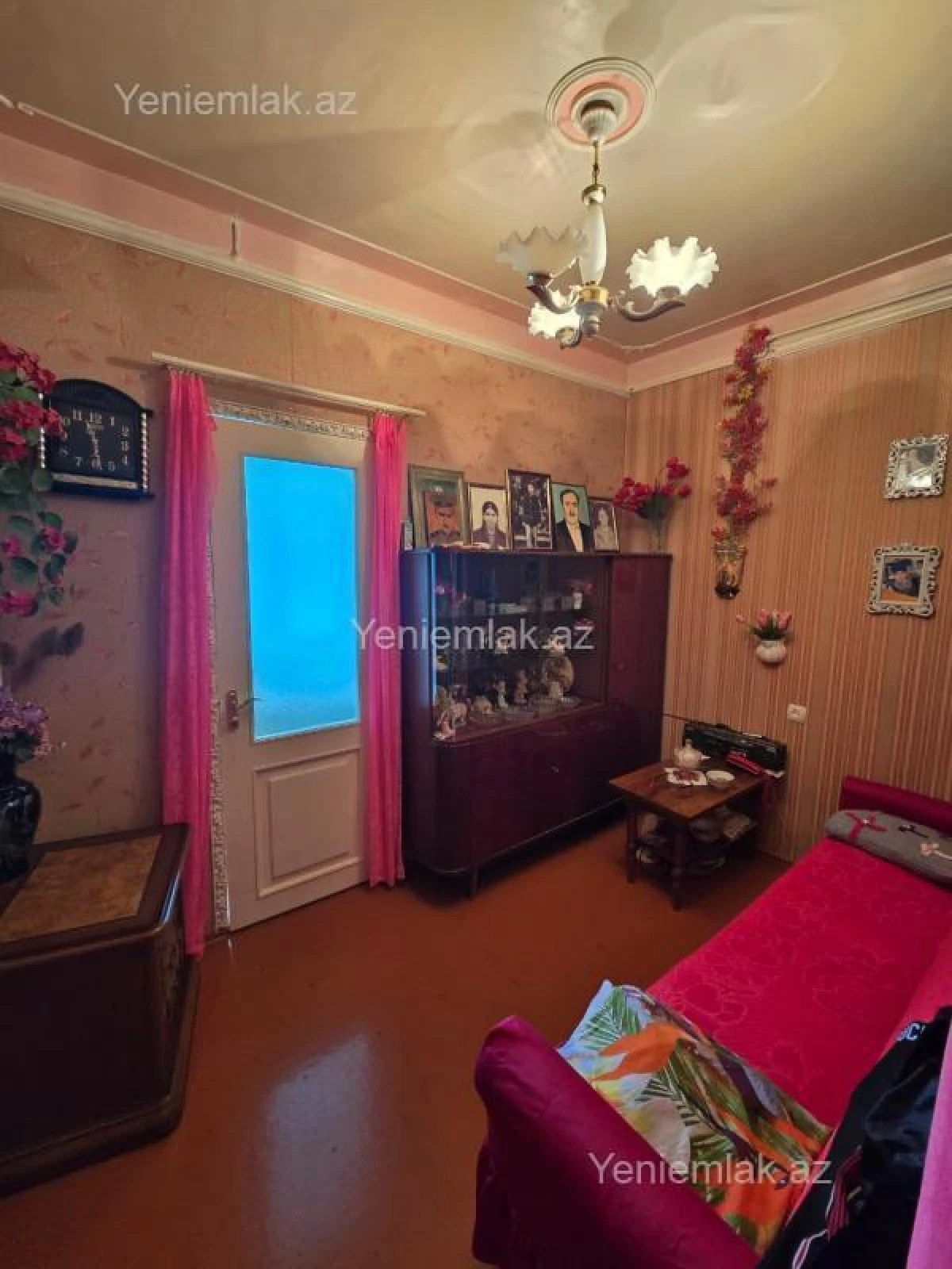 Satılır 2 otaqlı köhnə tikili 60 m²