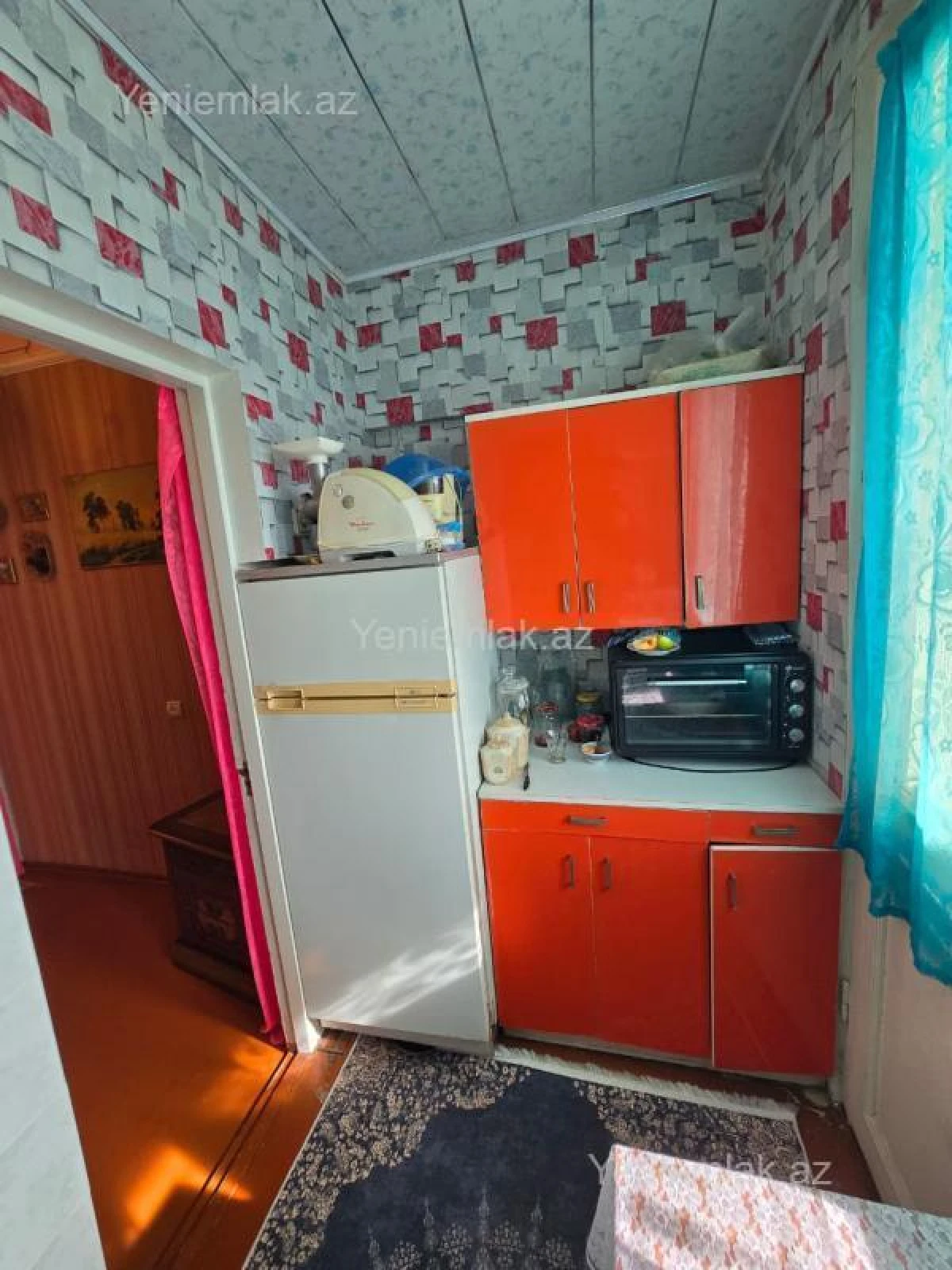 Satılır 2 otaqlı köhnə tikili 60 m²