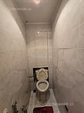Satılır 2 otaqlı köhnə tikili 60 m²