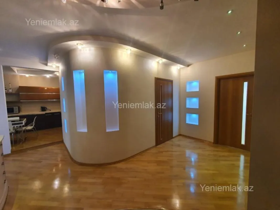 Satılır 3 otaqlı yeni tikili 147 m²