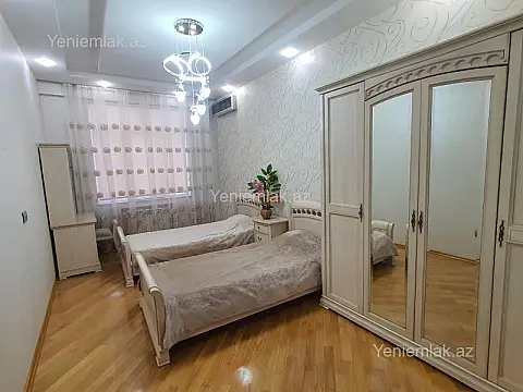 Satılır 3 otaqlı yeni tikili 147 m²