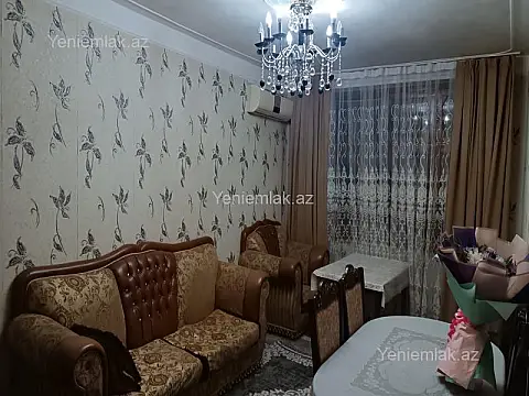 Satılır 4 otaqlı köhnə tikili 110 m²