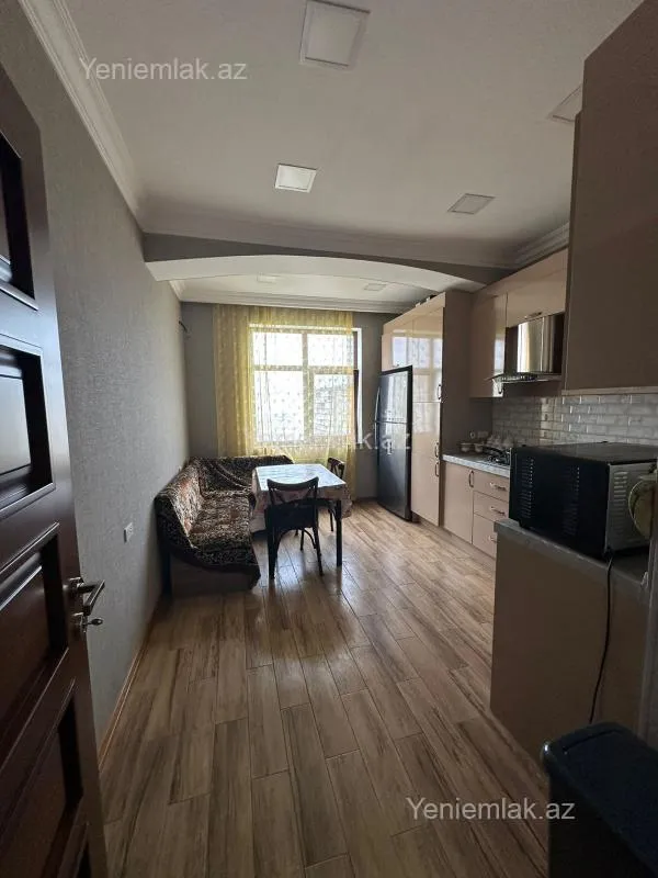 Satılır 2 otaqlı yeni tikili 80 m²