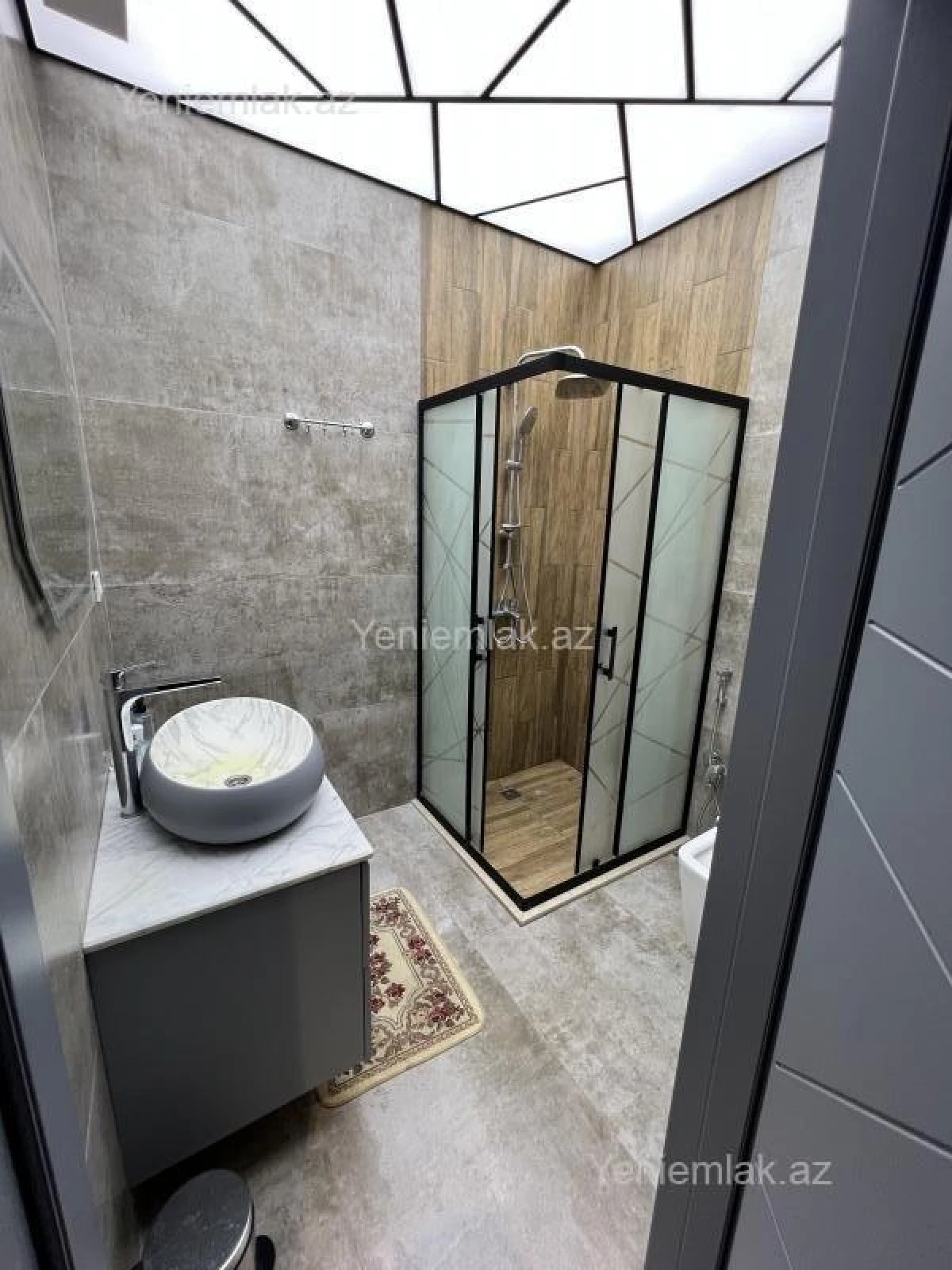 Satılır 2 otaqlı yeni tikili 65 m²