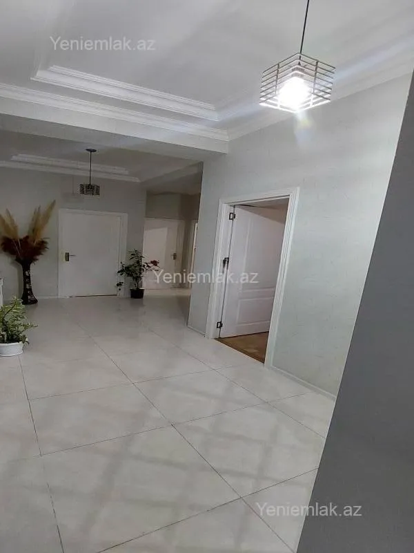 Satılır 3 otaqlı yeni tikili 104 m²