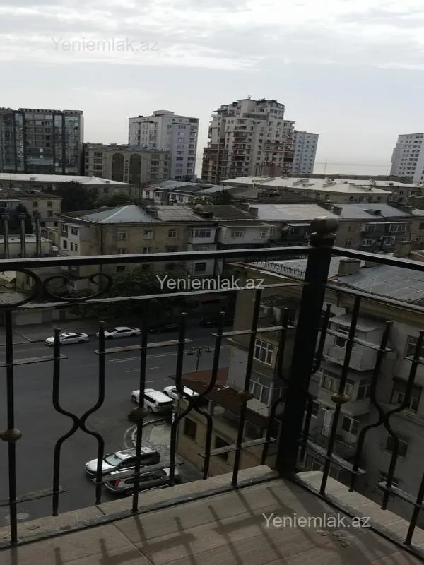 Satılır 4 otaqlı yeni tikili 170 m²