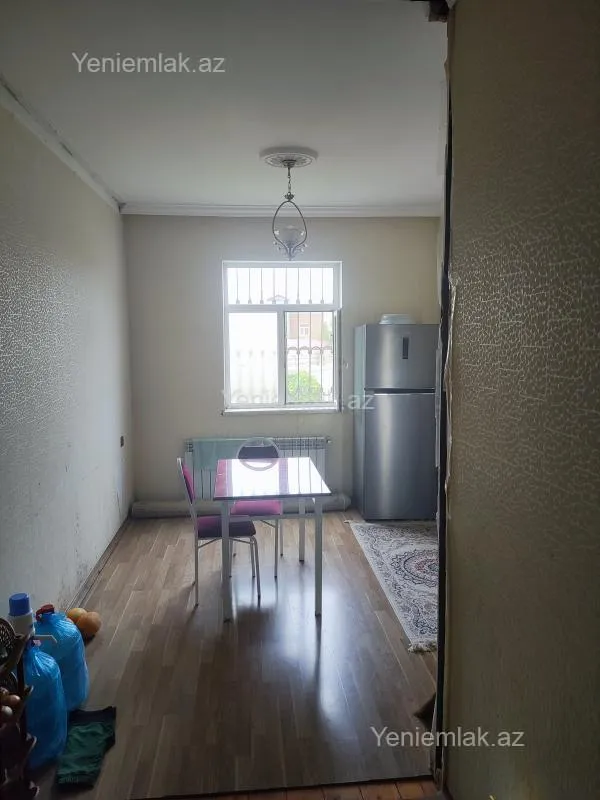 Satılır 7 otaqlı həyət evi 204 m²