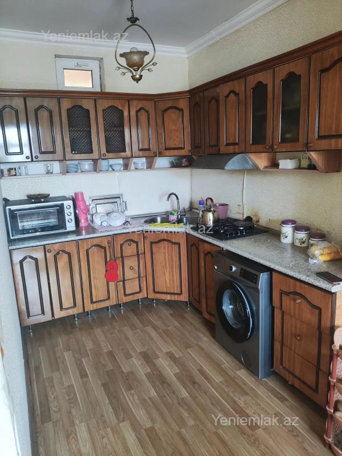 Satılır 7 otaqlı həyət evi 204 m²