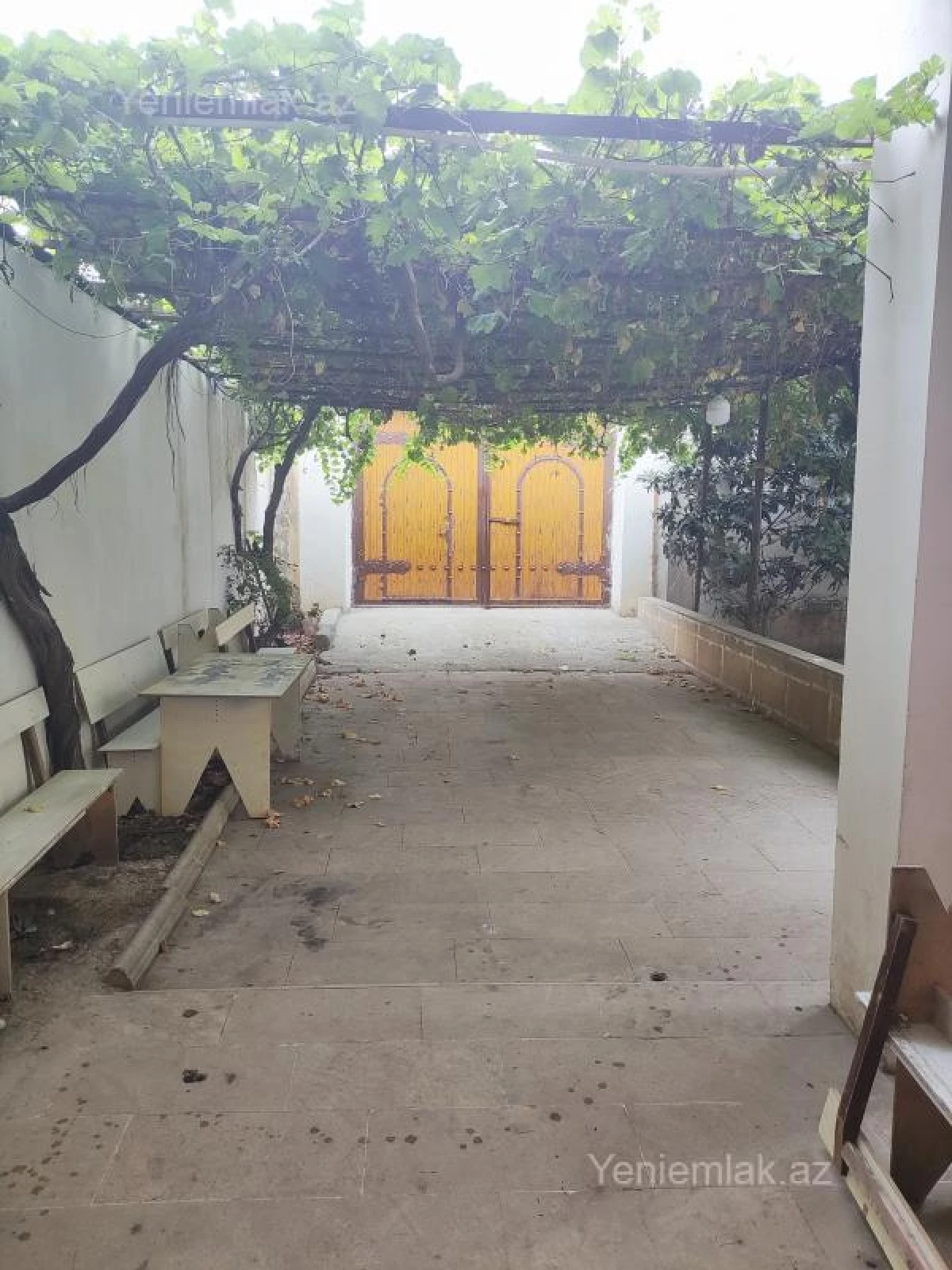 Satılır 7 otaqlı həyət evi 204 m²