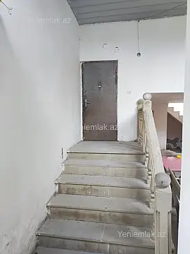Satılır 7 otaqlı həyət evi 204 m²
