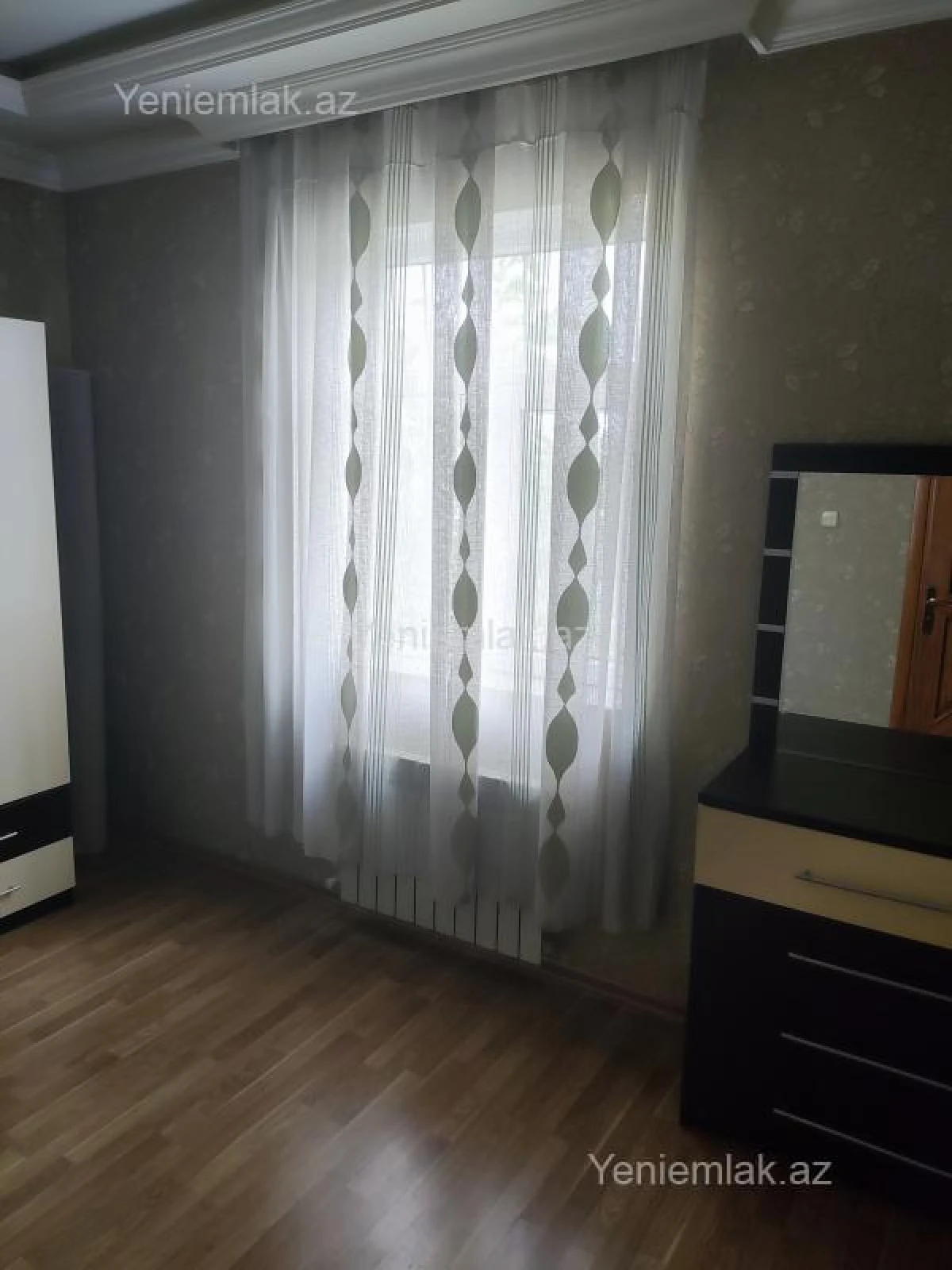 Satılır 7 otaqlı həyət evi 204 m²