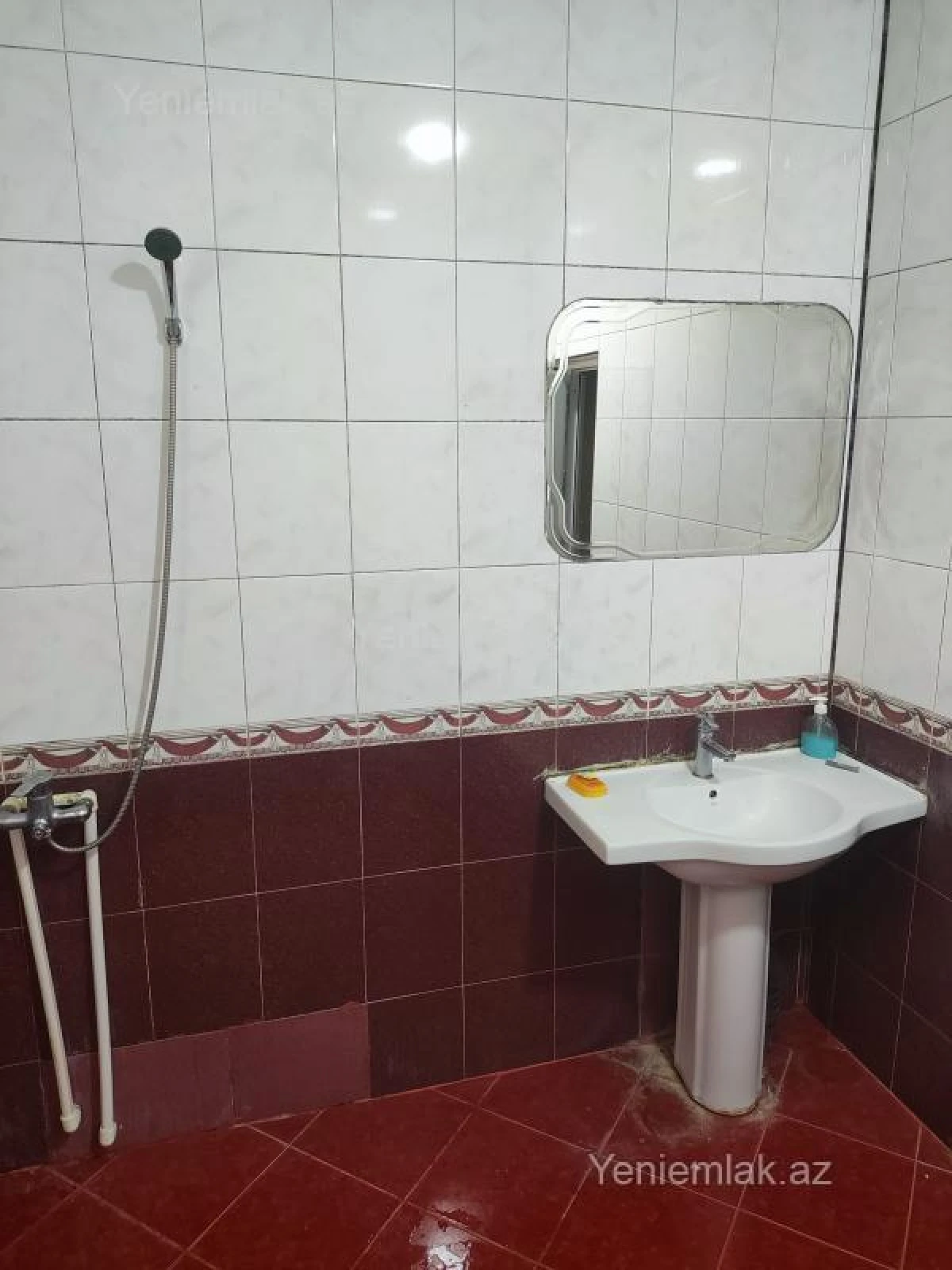 Satılır 7 otaqlı həyət evi 204 m²