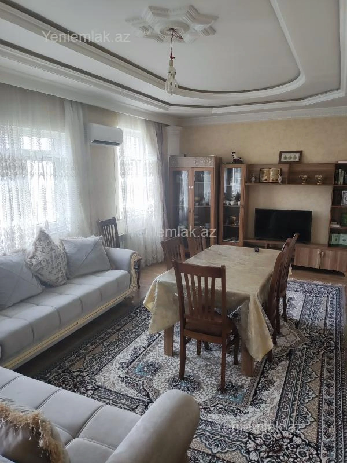 Satılır 7 otaqlı həyət evi 204 m²