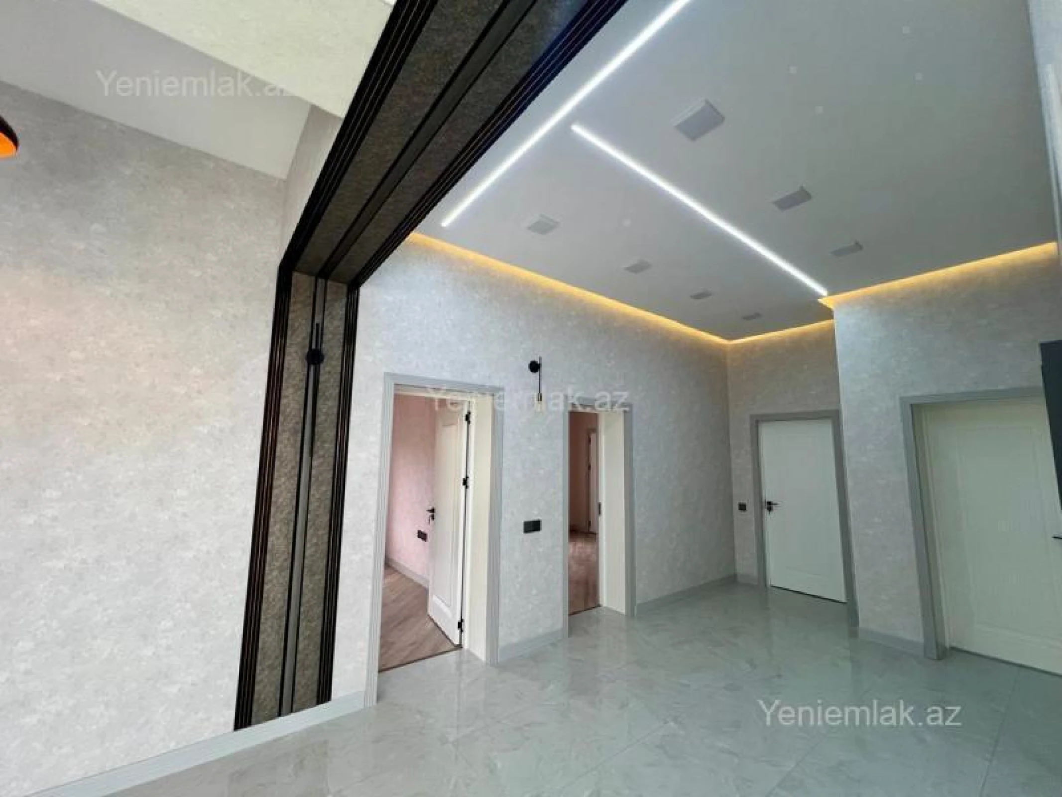 Satılır 5 otaqlı həyət evi 185 m²