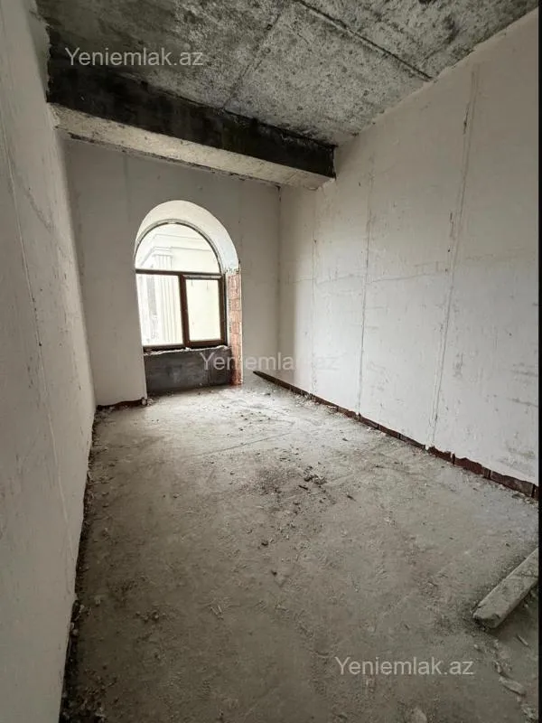 Satılır 3 otaqlı yeni tikili 110 m²