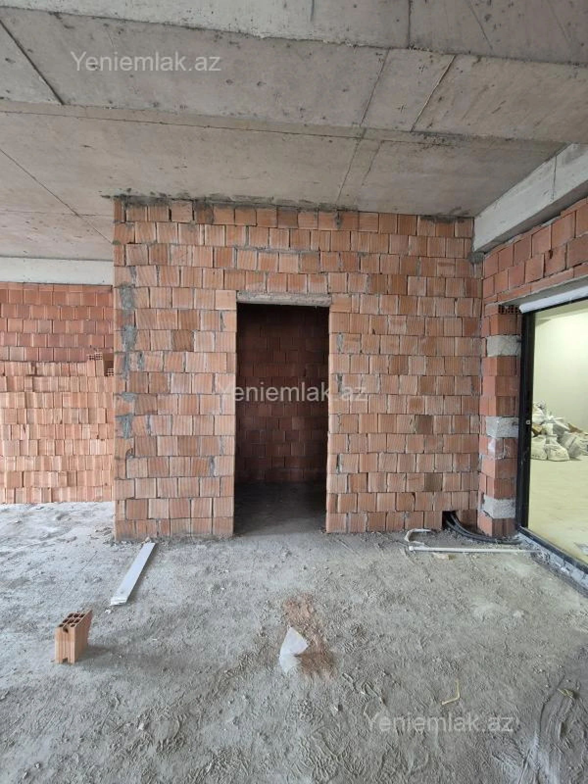 Satılır 3 otaqlı yeni tikili 86.7 m²