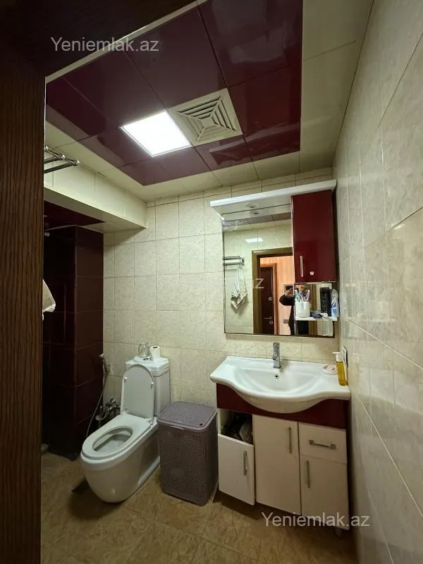 Satılır 2 otaqlı köhnə tikili 60 m²
