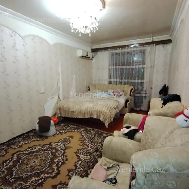 Satılır 2 otaqlı köhnə tikili 60 m²