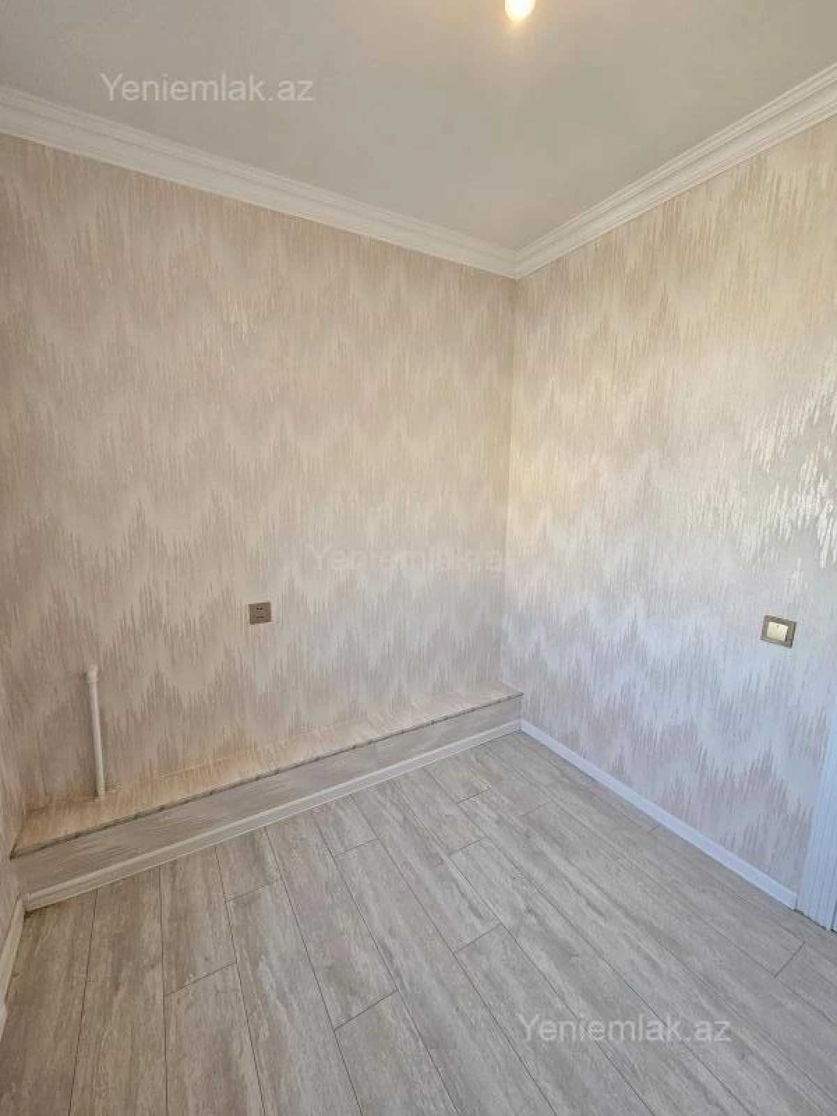 Satılır 2 otaqlı köhnə tikili 47 m²