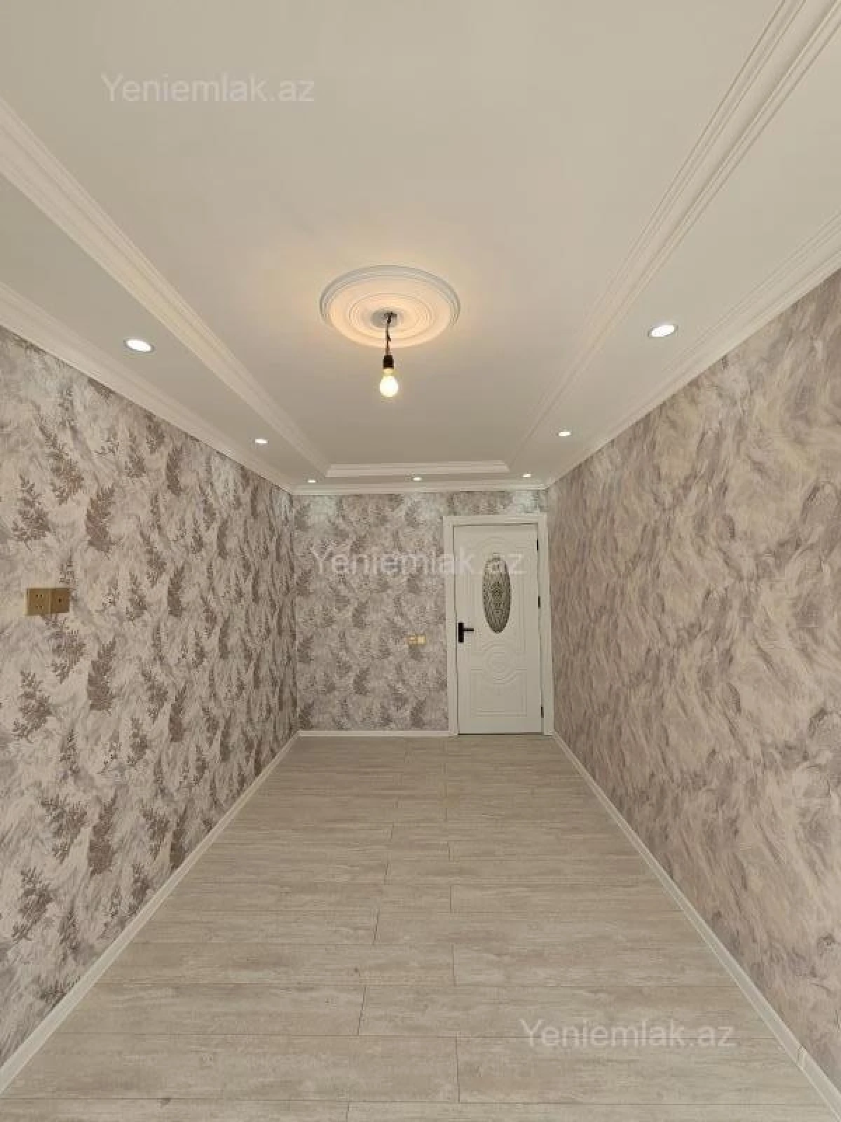 Satılır 2 otaqlı köhnə tikili 47 m²