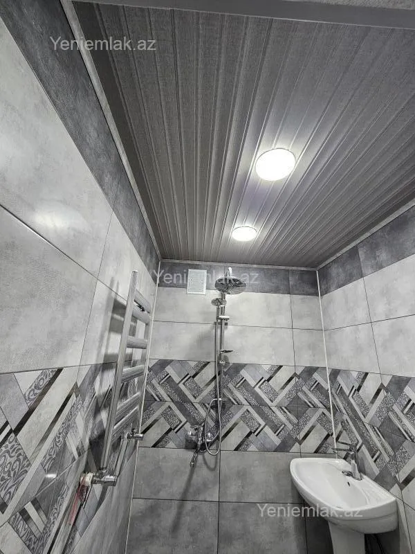 Satılır 2 otaqlı köhnə tikili 47 m²