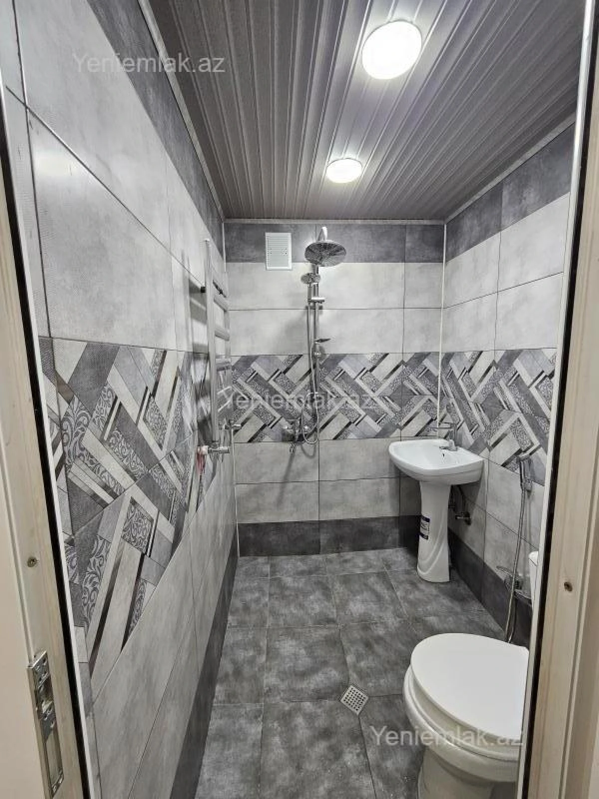 Satılır 2 otaqlı köhnə tikili 47 m²