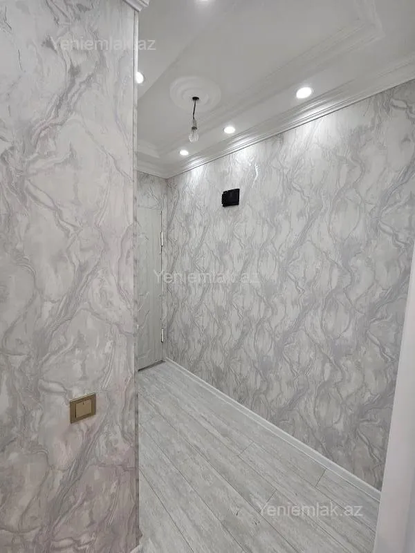 Satılır 2 otaqlı köhnə tikili 47 m²