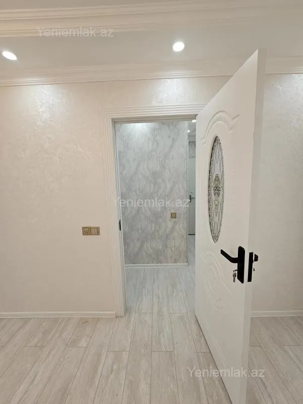 Satılır 2 otaqlı köhnə tikili 47 m²
