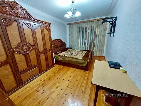 Satılır 3 otaqlı köhnə tikili 75 m² — Bakı, Nizami 3 otaq 75.00 m²