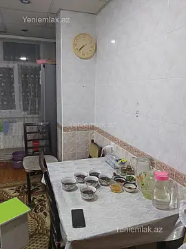 Satılır 3 otaqlı köhnə tikili 70 m²