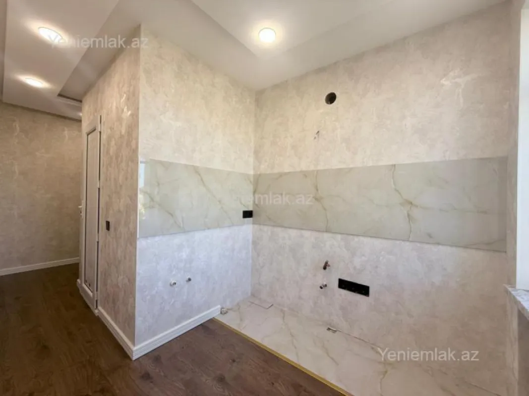 Satılır 2 otaqlı köhnə tikili 45 m²