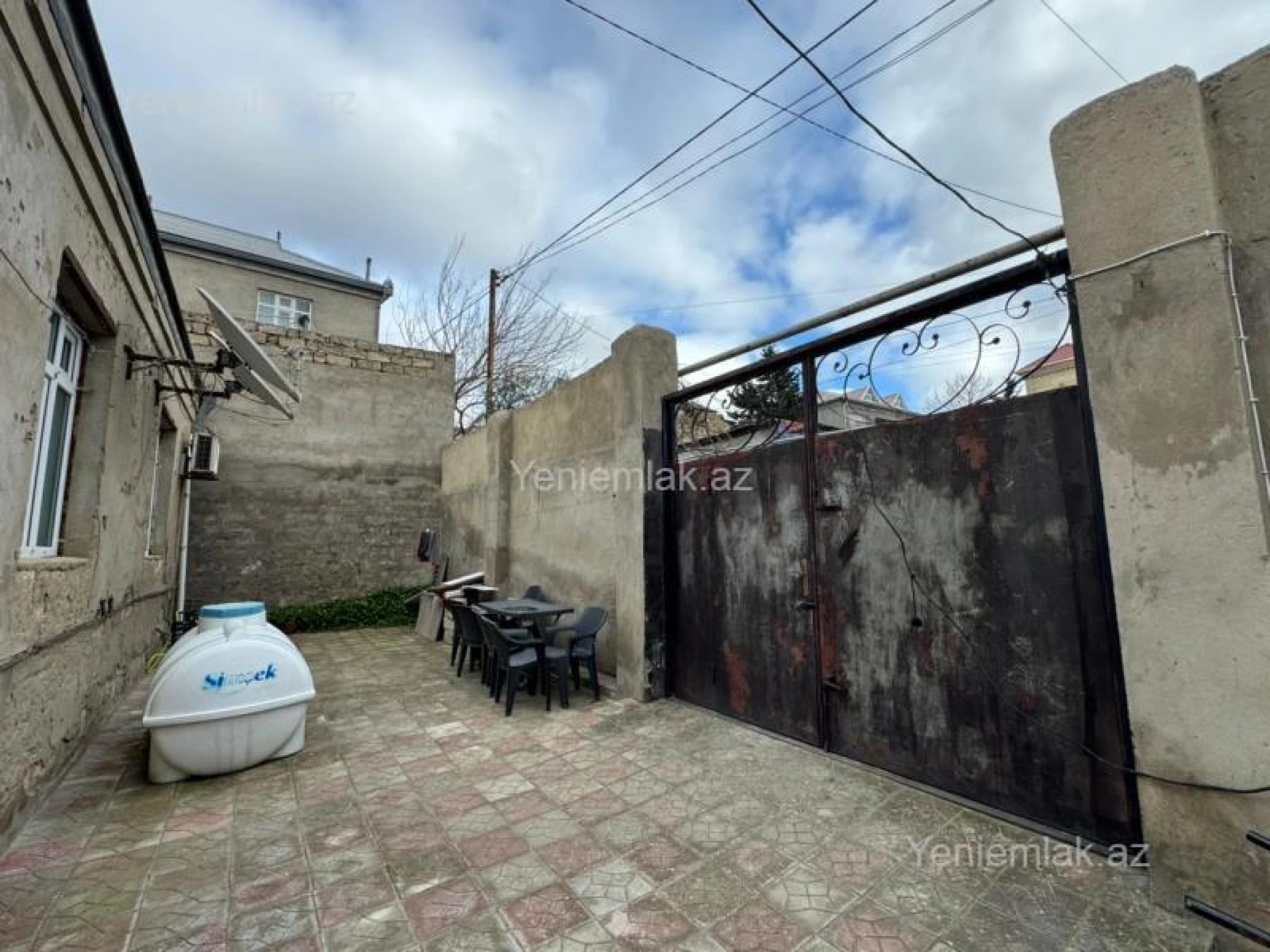 Satılır 3 otaqlı həyət evi 82 m²