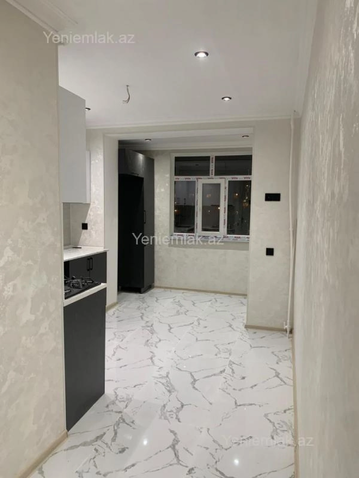 Satılır 2 otaqlı köhnə tikili 56 m²