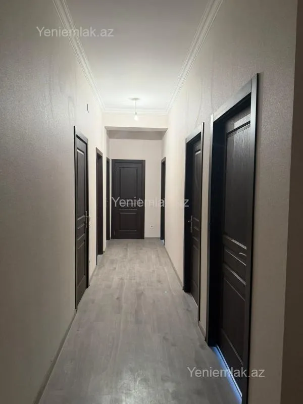 Satılır 3 otaqlı yeni tikili 100 m²