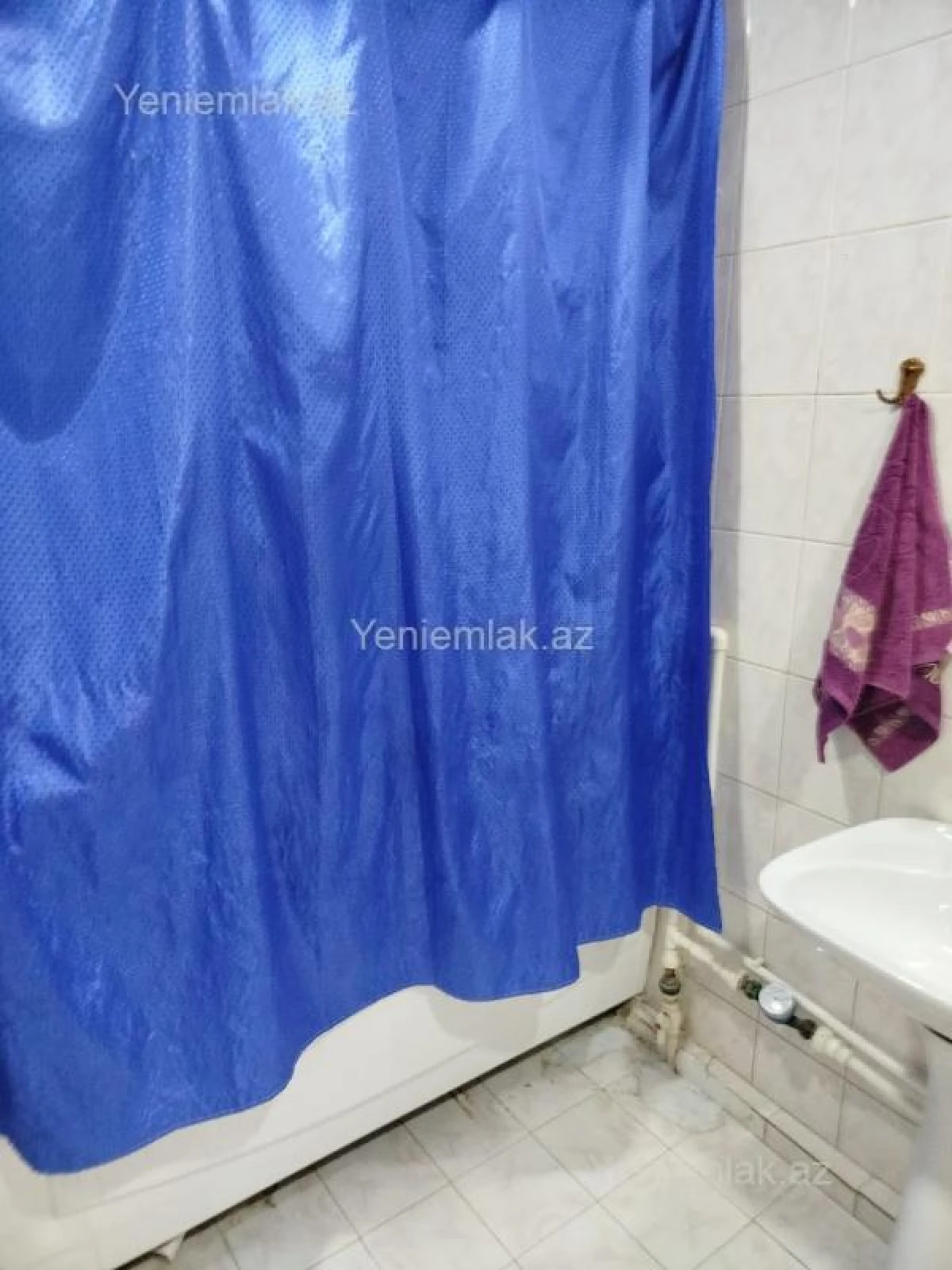 Satılır 3 otaqlı köhnə tikili 100 m²